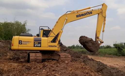 Экскаватор Экскаватор гусеничный Komatsu с ковшом 1 м3 взять в аренду, заказать, цены, услуги - Корсаков