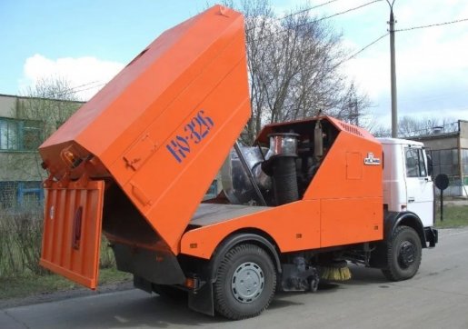 Вакуумная подметально-уборочная машина Услуги подметальной машины КО-326 для уборки улиц взять в аренду, заказать, цены, услуги - Южно-Сахалинск