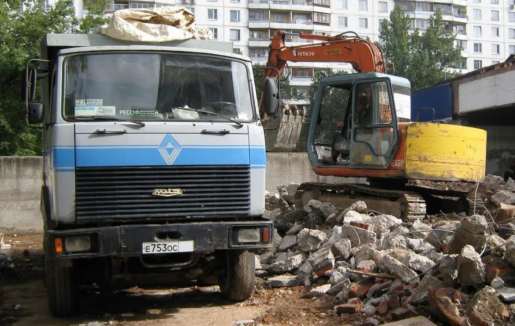 Вывоз строительного мусора, погрузчики, самосвалы, грузчики стоимость услуг и где заказать - Южно-Сахалинск