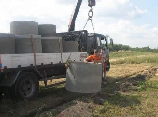 Перевозка бетонных колец и колодцев манипулятором стоимость услуг и где заказать - Южно-Сахалинск