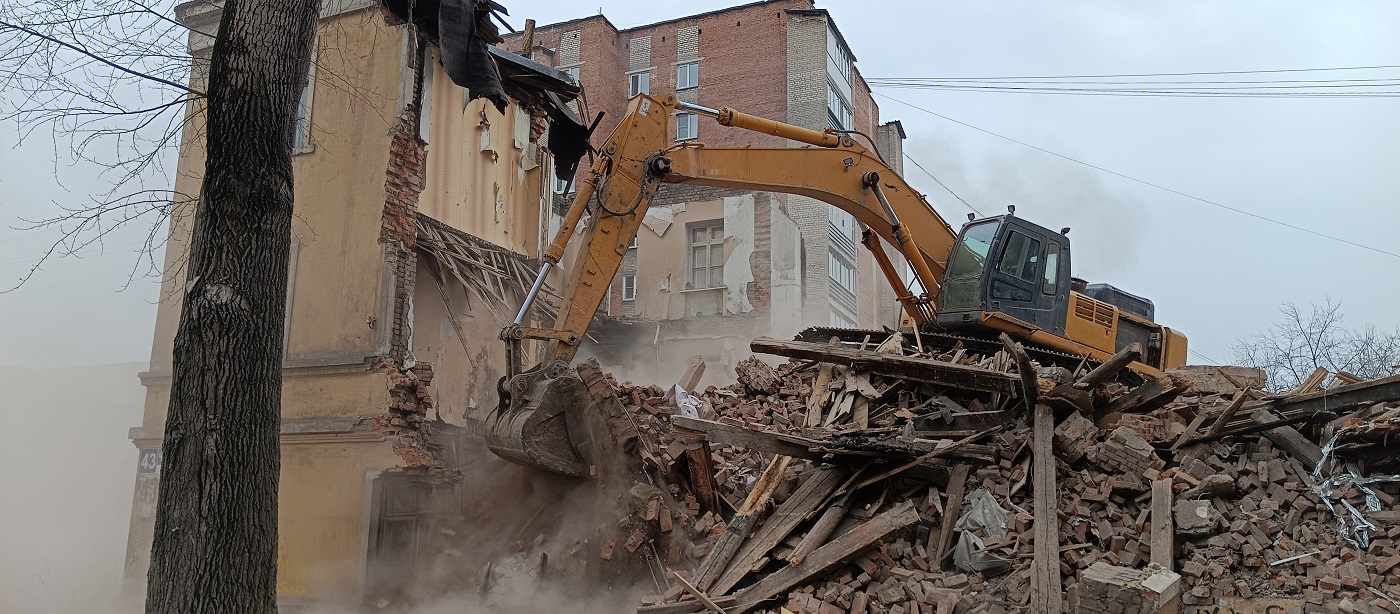 Услуги по сносу и демонтажу старых домов, строений и сооружений в Поронайске